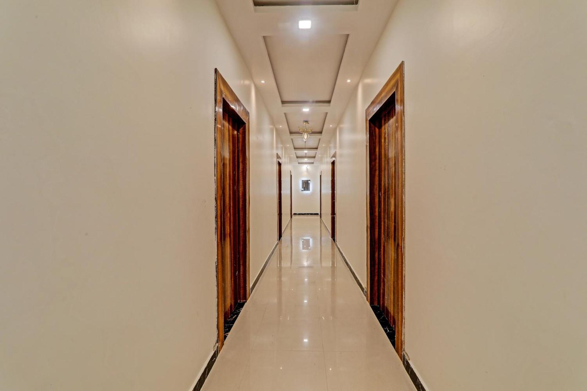Hotel O Awadh International Bela Pratapgarh Eksteriør bilde